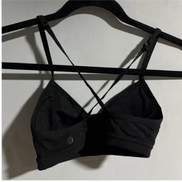Lululemon Black Rehearsal Bra - Picture 3 of 5